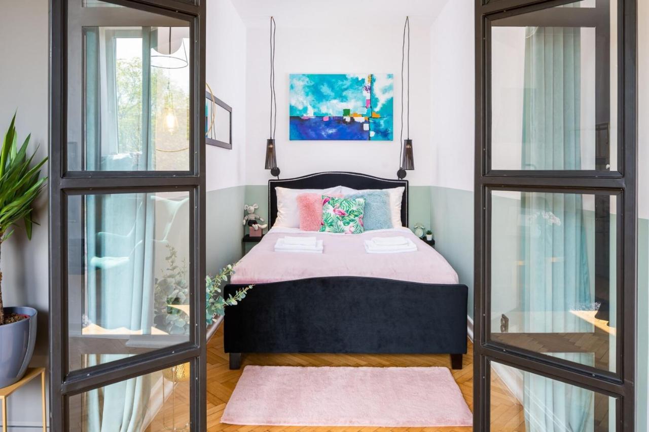 Rent Like Home - Wilcza 58 วอร์ซอ ภายนอก รูปภาพ