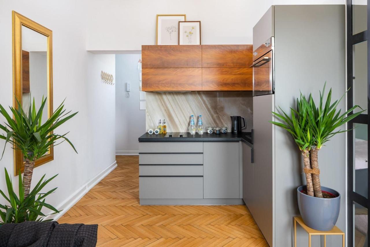 Rent Like Home - Wilcza 58 วอร์ซอ ภายนอก รูปภาพ